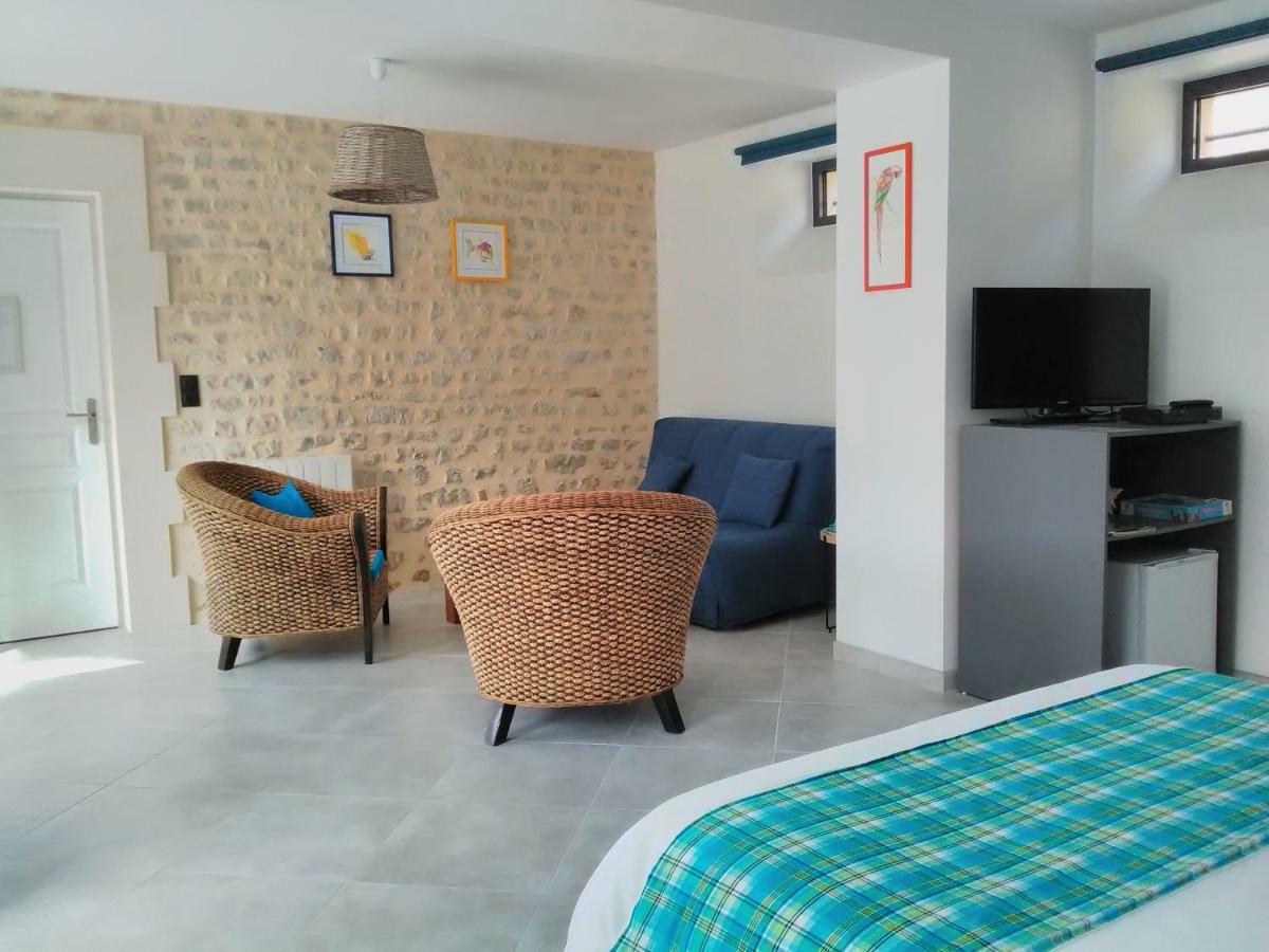 La Maison Periot Trevieres Bagian luar foto